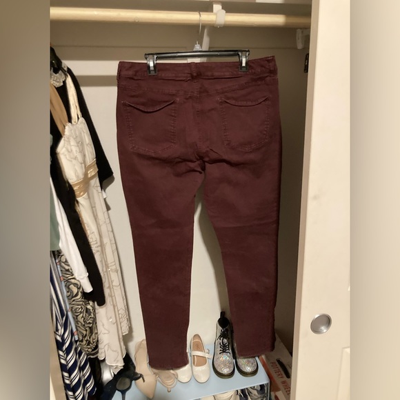 American Eagle Auburn/Burgundy Jeans Size 18 Long - Picture 2 of 4